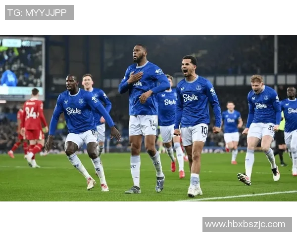 埃弗顿与曼城比赛改期最新消息及影响分析