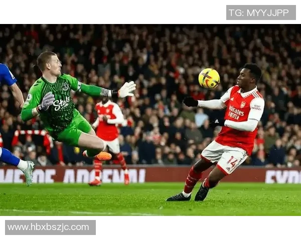 巴伦西亚主场迎战阿森纳双方争夺欧战资格的关键之战 巴伦西亚主场迎战阿森纳双方争夺欧战资格的关键之战