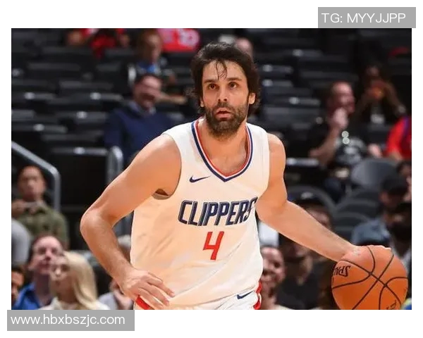 布鲁克洛佩斯如何在NBA赛场上重塑自我与球队价值的传奇旅程
